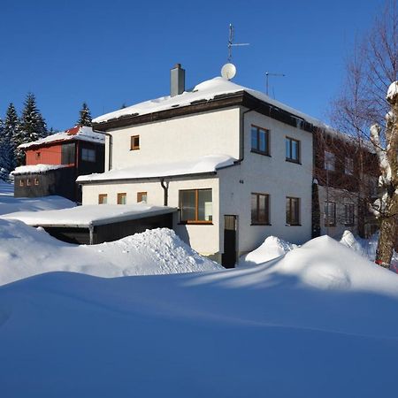 Naproti Klinovci Villa Jáchymov Kültér fotó