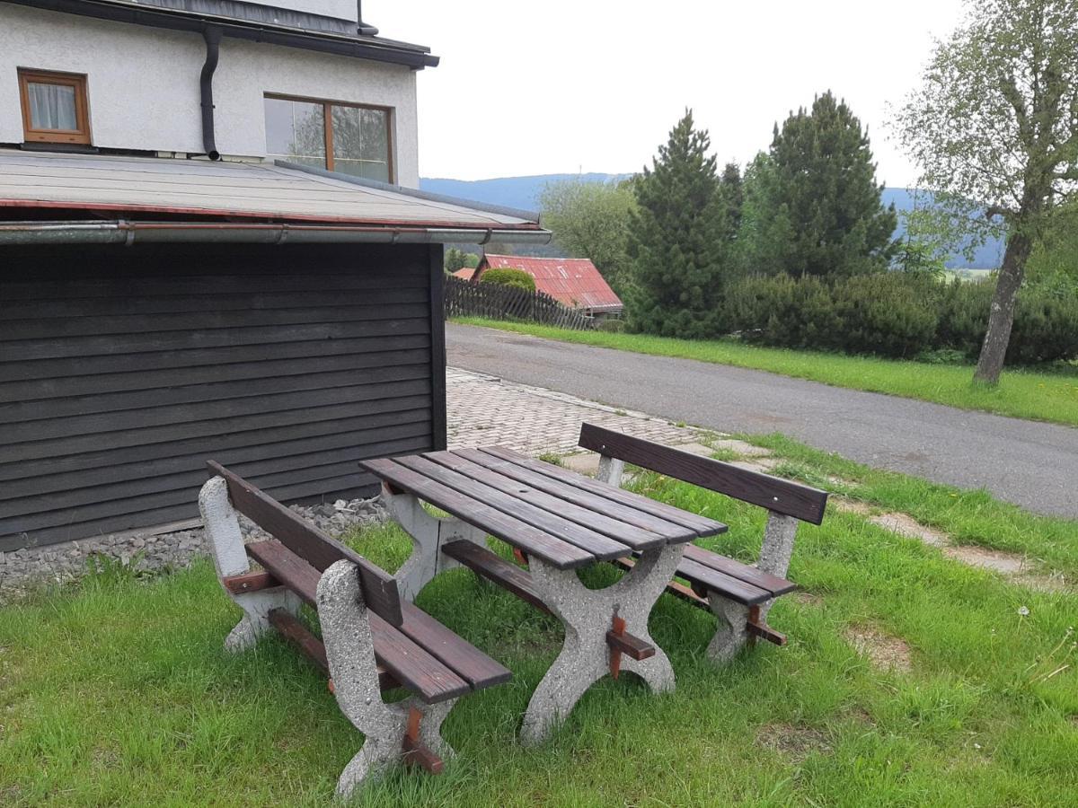 Naproti Klinovci Villa Jáchymov Kültér fotó